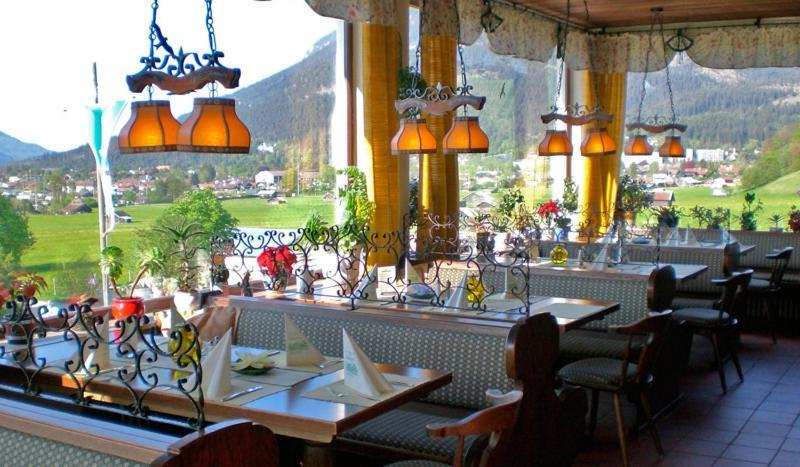 Hotel Restaurant Hausberg Garmisch-Partenkirchen Exterior foto